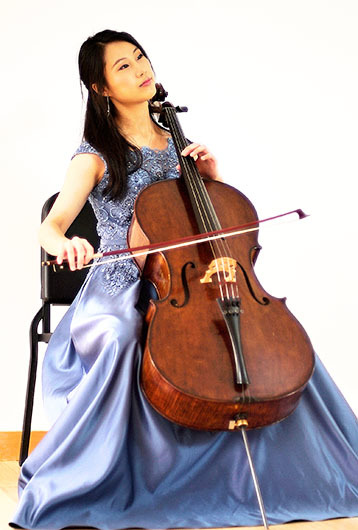 神韵交响乐团大提琴首席演奏家袁于茜。