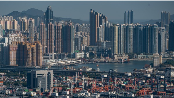 图为香港货柜（集装箱）码头。（图片来源：Getty Images）