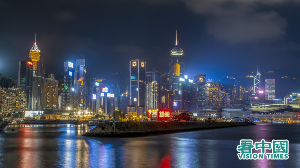 香港维多利亚港夜景。（图片来源：庞大卫/看中国）
