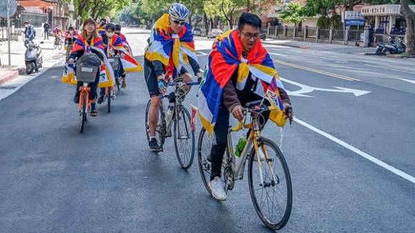 西藏抗暴日62週年紀念即將來臨，西藏臺灣人權連線在臺灣舉行「為西藏自由而騎」的活動，為連串紀念項目揭開序幕。