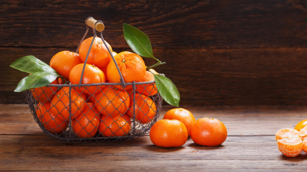 柑橘類水果，有疏肝解鬱，行氣開胃，健脾祛濕等作用。