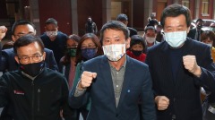 国民党立委喊反共专家：盼更多人觉醒(图)
