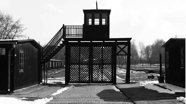 2008年拍摄的纳粹施图特霍夫（Stutthof）集中营集中营入口