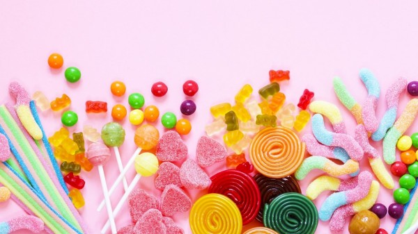 任何含有高糖（如：果糖和精製穀物）的餐食或點心，都會導致血糖快速升高