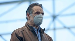 記者也不放過第七女揭庫默性騷擾細節(圖)