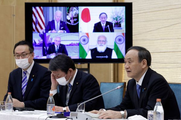 2021年3月12日，日本首相菅義偉參加美印日澳四方會談視頻會議。