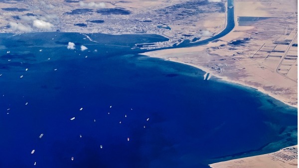货轮堵塞苏伊士运河危机彰显国际贸易的极限