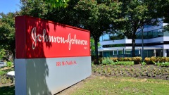 英媒：拜登政府一週前就知強生疫苗供應問題(圖)