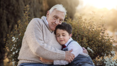 孙子做了一个怪梦爷爷死而复生得救了(图)