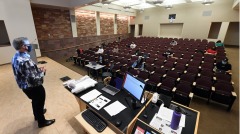 美F1簽證停發一年2021中國人難圓留學夢(圖)