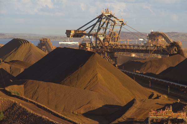 澳大利亞握有鐵礦石這張王牌，對中國態度毫不妥協，反而是接連攀升的鐵礦價格讓中國備感壓力。