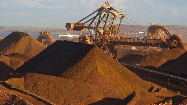 澳洲握有铁矿石这张王牌，对中国态度毫不妥协，反而是接连攀升的铁矿价格让中国备感压力