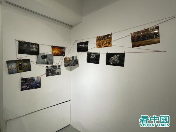 《走．過—730日的6月9日》反送中兩周年紀念活動的義賣展品。（圖片來源：李晴/看中國）