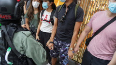 六成港青无意做公务员警职位空缺创新高(图)