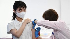 印尼醫護大量接種中國疫苗竟逾350人染疫(圖)