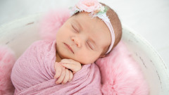 罕見一出生就長牙12天就去拔牙(圖)