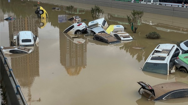 2021年7月21日，河南郑州水灾场景