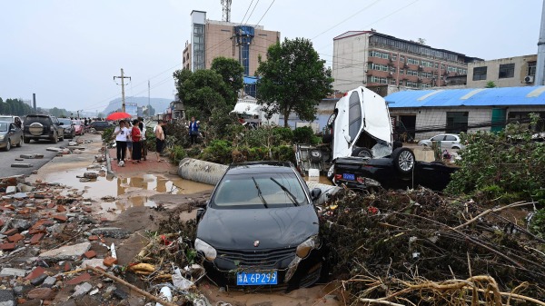 2021年7月22日，鄭州附近鞏義市的受災街景。
