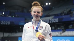 东京奥运会美国17岁少女夺百米蛙泳金牌(图)