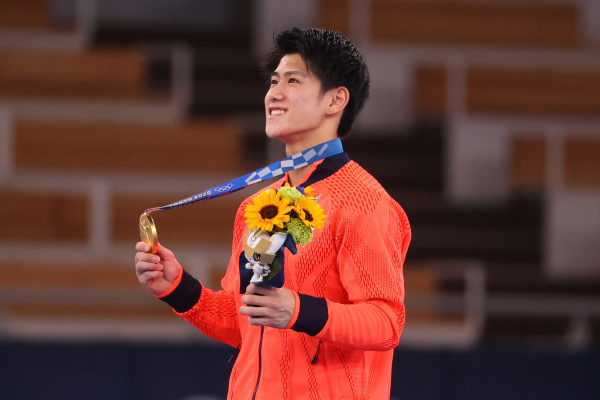 7月28日，日本奥运体操选手桥本大辉获得男子体操全能的金牌。