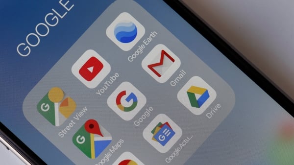 科技巨头谷歌公司在安卓智能手机上的应用程序示意图。（图片来源：Illustration by Chesnot/Getty Images）
