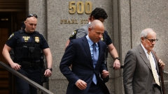 曾起訴川普出名現因勒索耐克獲刑兩年半(圖)