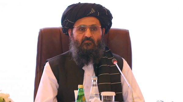 在卡達首都多哈，塔利班負責人加尼．巴拉達爾（Mullah Abdul Ghani Baradar）參加與阿富汗政府代表的和談