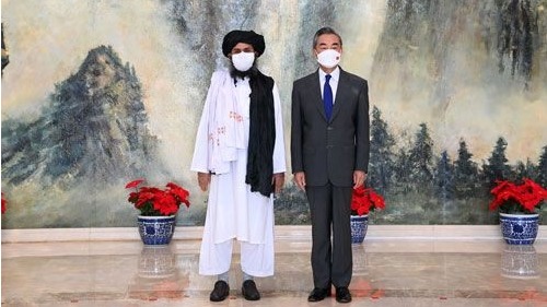 阿富汗塔利班高层领袖访问中国，并与中国外交部长王毅举会面