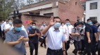 李克強現身河南被指「擺拍」不提問責怕得罪習（視頻）(圖)