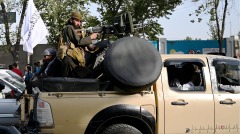 报告：俄罗斯军队在乌克兰使用ISIS式武装皮卡车(图视频)