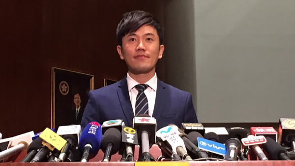 香港立法会最后一名非建制派议员郑松泰，未能通过审查而被DQ。（图片来源：自由亚洲电台）