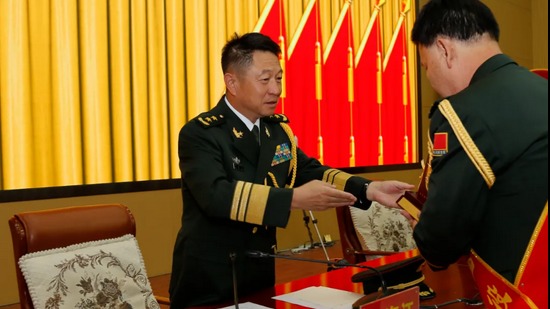 原西藏軍區司令員汪海江調任新疆，擔任新疆軍區司令員