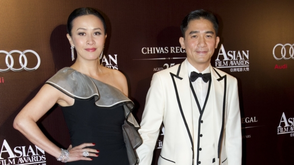梁朝伟与刘嘉玲结婚13年，是演艺圈内著名的银色夫妻档。