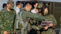 国军罕见怒呛共机：破坏区域稳定要负责(图)