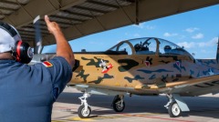 新疆首富购美空军基地万顷土地搜集情报(图)