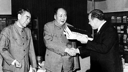 1972年9月，田中角榮訪問中國大陸。