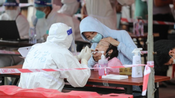廈門市疫情形勢嚴峻，莆田市200名醫生到廈門支援。