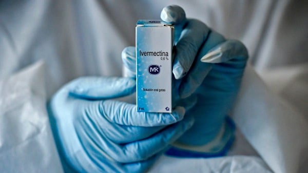 FDA批准的抗寄生虫药伊维菌素（Ivermectin）（图片来源：LUIS ROBAYO/AFP via Getty Images）
